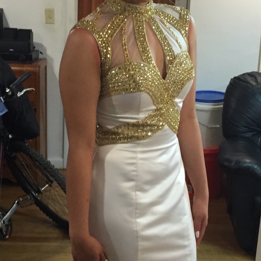 Women long formal/prom white dress high neck